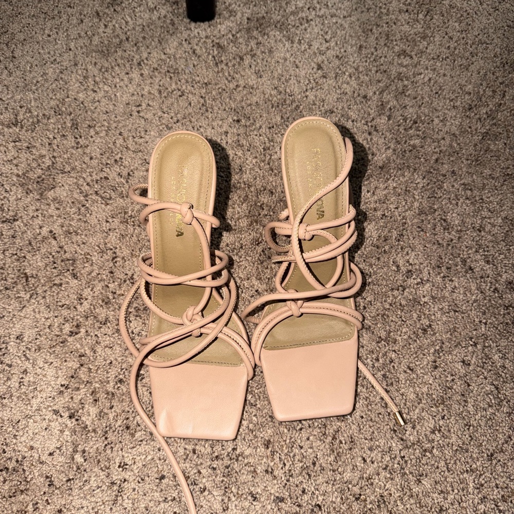 Fashion Nova Nude Strappy Square-Toe Women's Heels